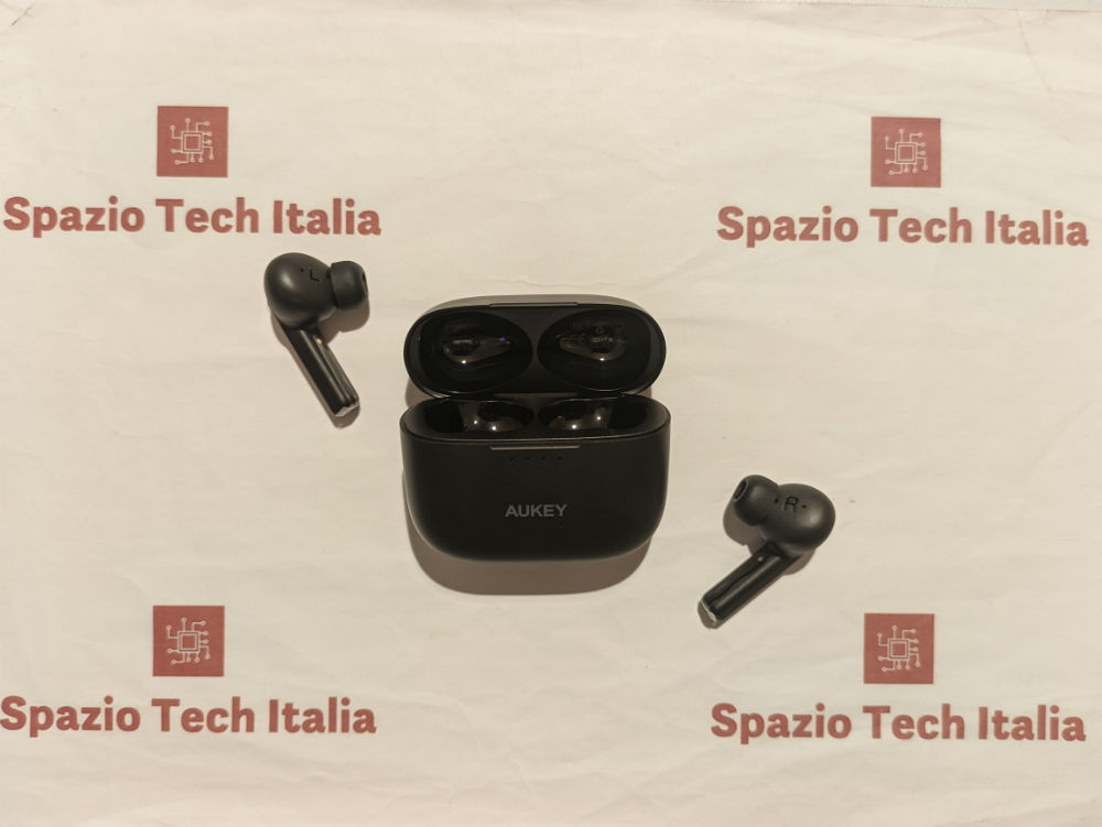 Aukey Cuffie Bluetooth 5 Senza Fili Bassi Potenziati: Recensione, Prezzo e  Offerte - Auricolari Bluetooth